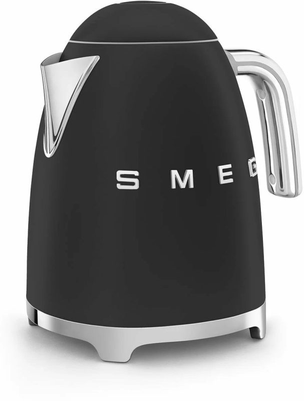 Чайник электрический SMEG KLF03BLMEU / мощность 2400 Вт / черный матовый